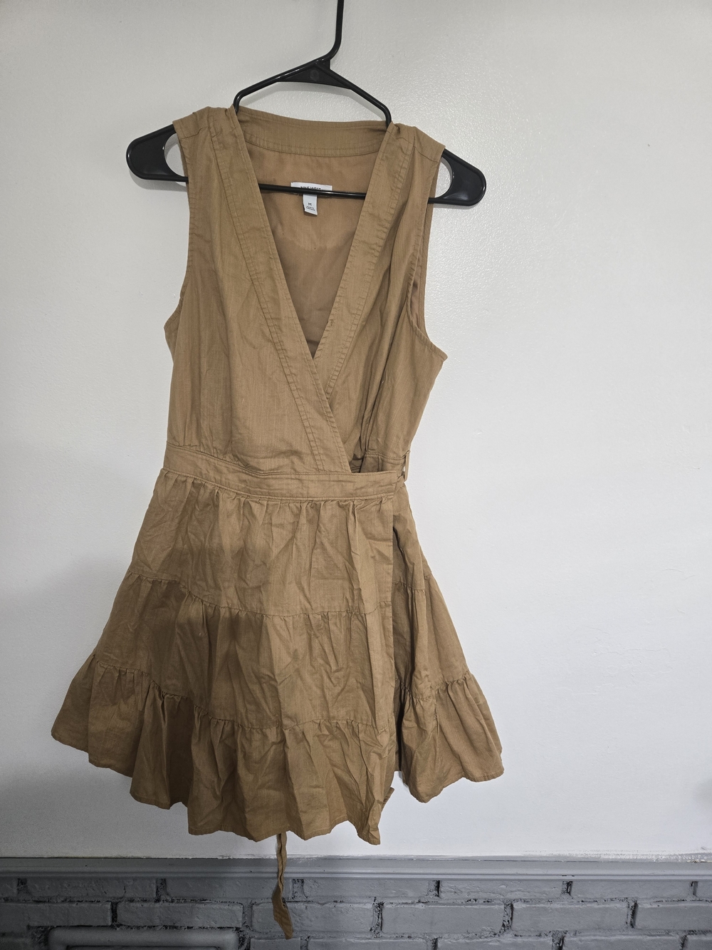 Nine West Sleeveless V-Neck Tiered Mini Wrap Dress in Tan